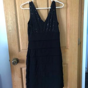 Studio Y black V neck/back sequin top pleated dress size M